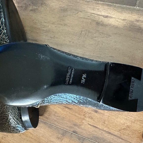 Miu Miu Black Loafers with Silver Detailing - Picture 3 of 3